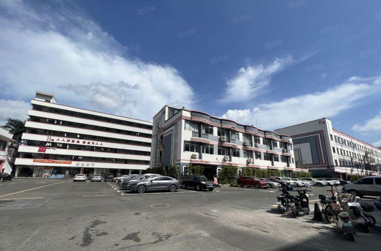 低价直租原房东石岩高新工业区新出1500平带装修仓库厂房出租