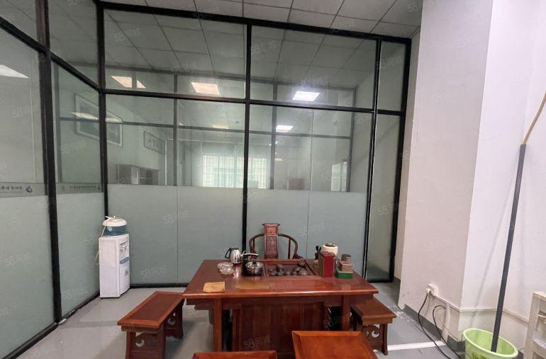 福永厂房仓库出租600平一楼精装修水电齐全，空地大可办环平