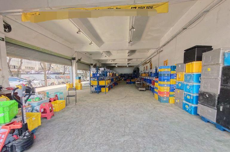 西乡前进二路边，宝田工业园，一楼690平现成配送快递仓库出租