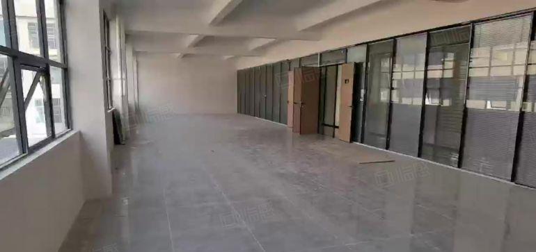 石岩独院全新装修好厂房招租  可定制装修 停车位充足