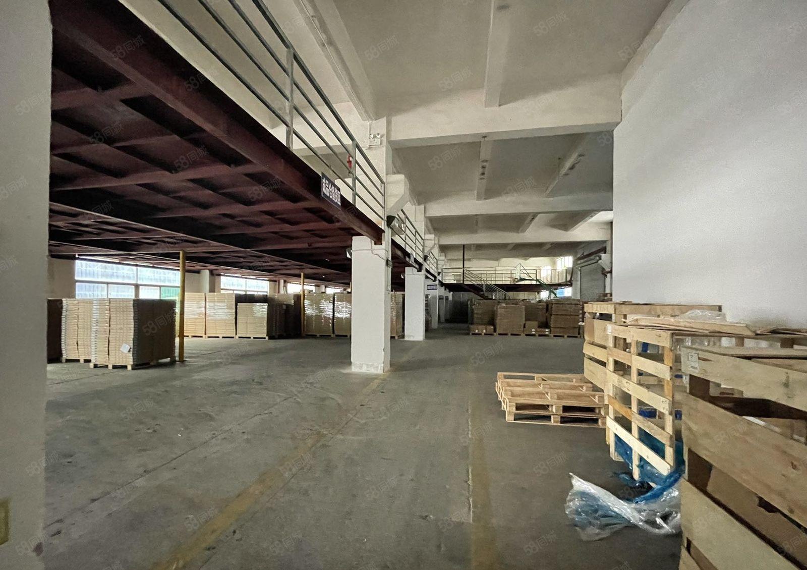 西乡桃源居 一楼1652平米 赠送600平隔楼 层高6米带