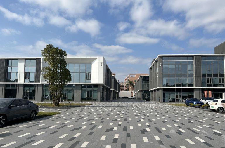 国资委自有园区 西乡地铁口300平 电商贸易 无公摊红本面积