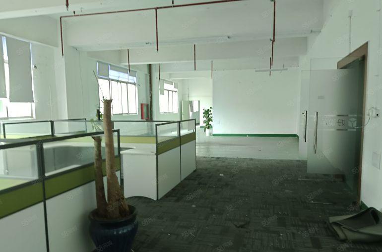 固戌地铁口附近原房东楼上精装修1100平