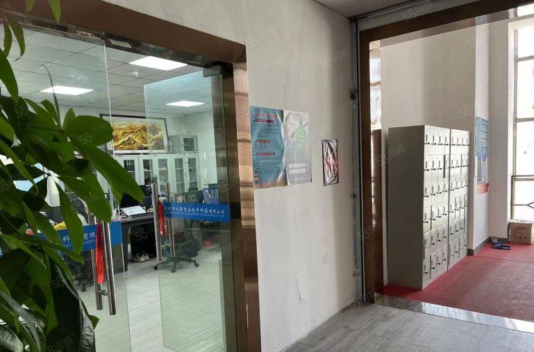 石岩地铁口原房东780平实际面积出租低价仓库一楼厂房出租分租