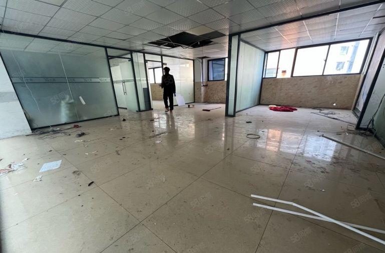 22元起福永地铁口400平整层精装修厂房出租仓库出租可分租