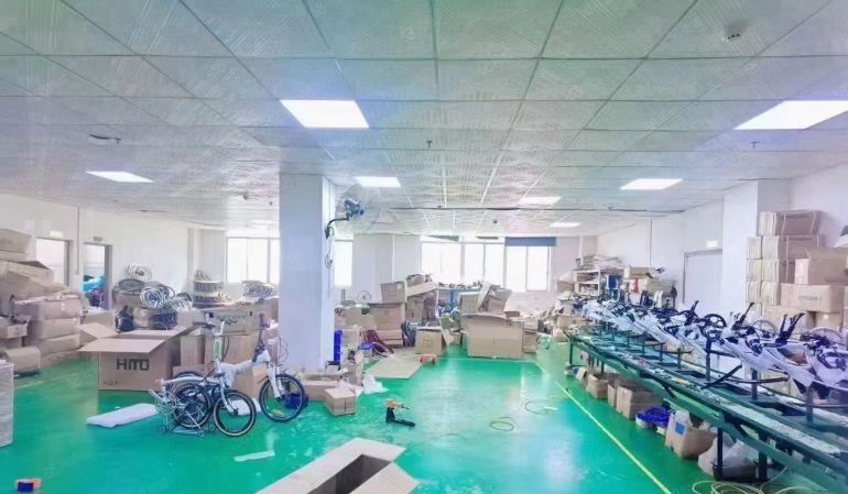 20元起松岗溪头地铁口楼上500平现成精装修厂房出租仓库出租