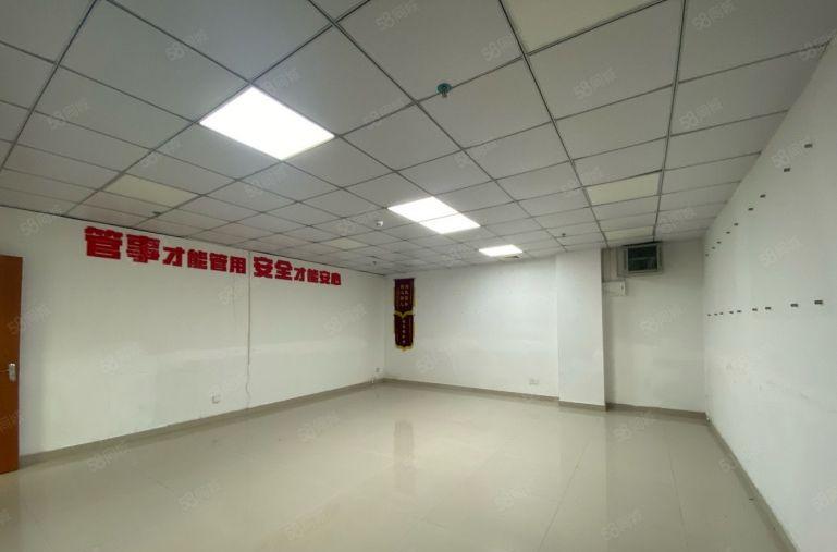 22元沙井地铁口楼上1500平精装修厂房出租仓库出租大小分租