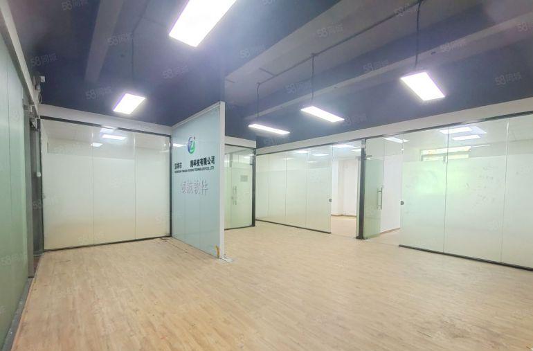 西乡，固戍工业区，楼上带装修410平厂房仓库出租，电商贸易