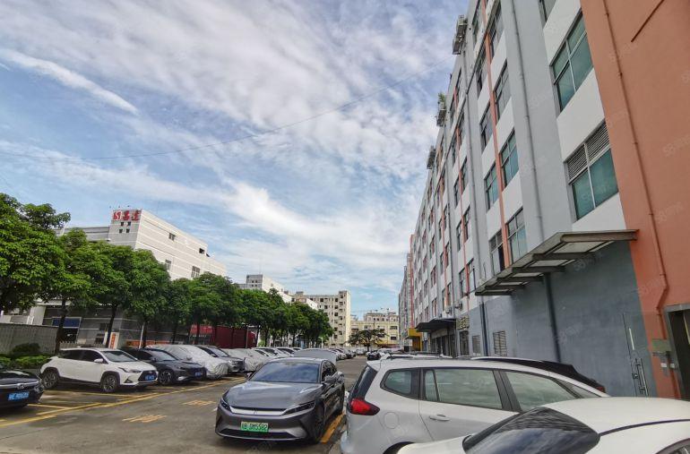 沙井黄埔楼上厂房出租，120平，精装修。仓库出租。