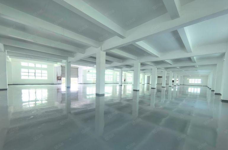 西乡勒竹角2000平厂房大小分租全新地坪漆已做好空地大好停车