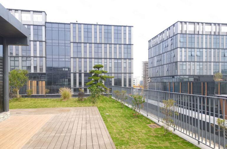 福永会展湾地铁口500平米起租精装修研发办公室3000平出租