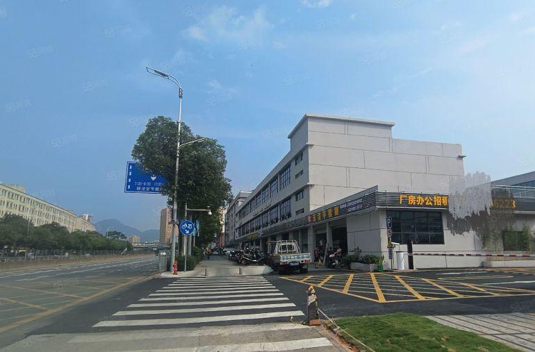 石岩全新园区招租180平方起租剩3900平方带装修主干道旁边