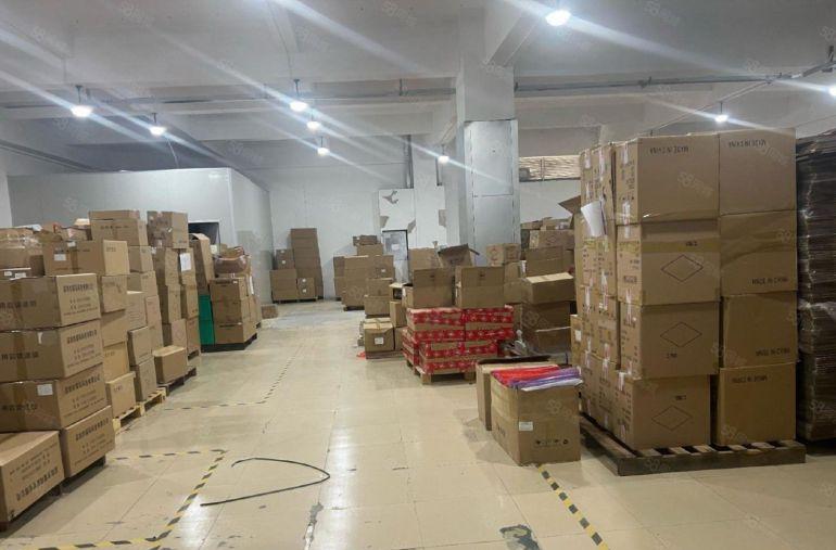 西乡地铁口全新升级带装修500平厂房研发办公电商组装仓库出租