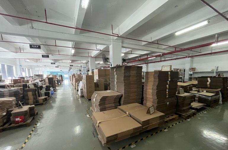 石岩地铁口业主厂房2000平米出租