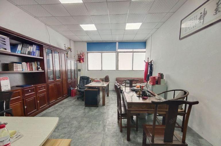 西乡，固戍大型工业，楼上带装修独立半层600平厂房，拎包入驻