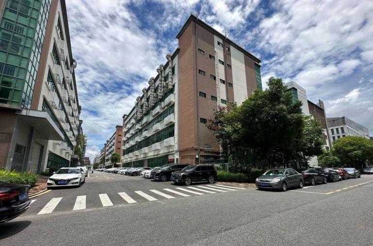 石岩塘头工业园原房东厂房独院一楼1000平起分租可做生产仓库