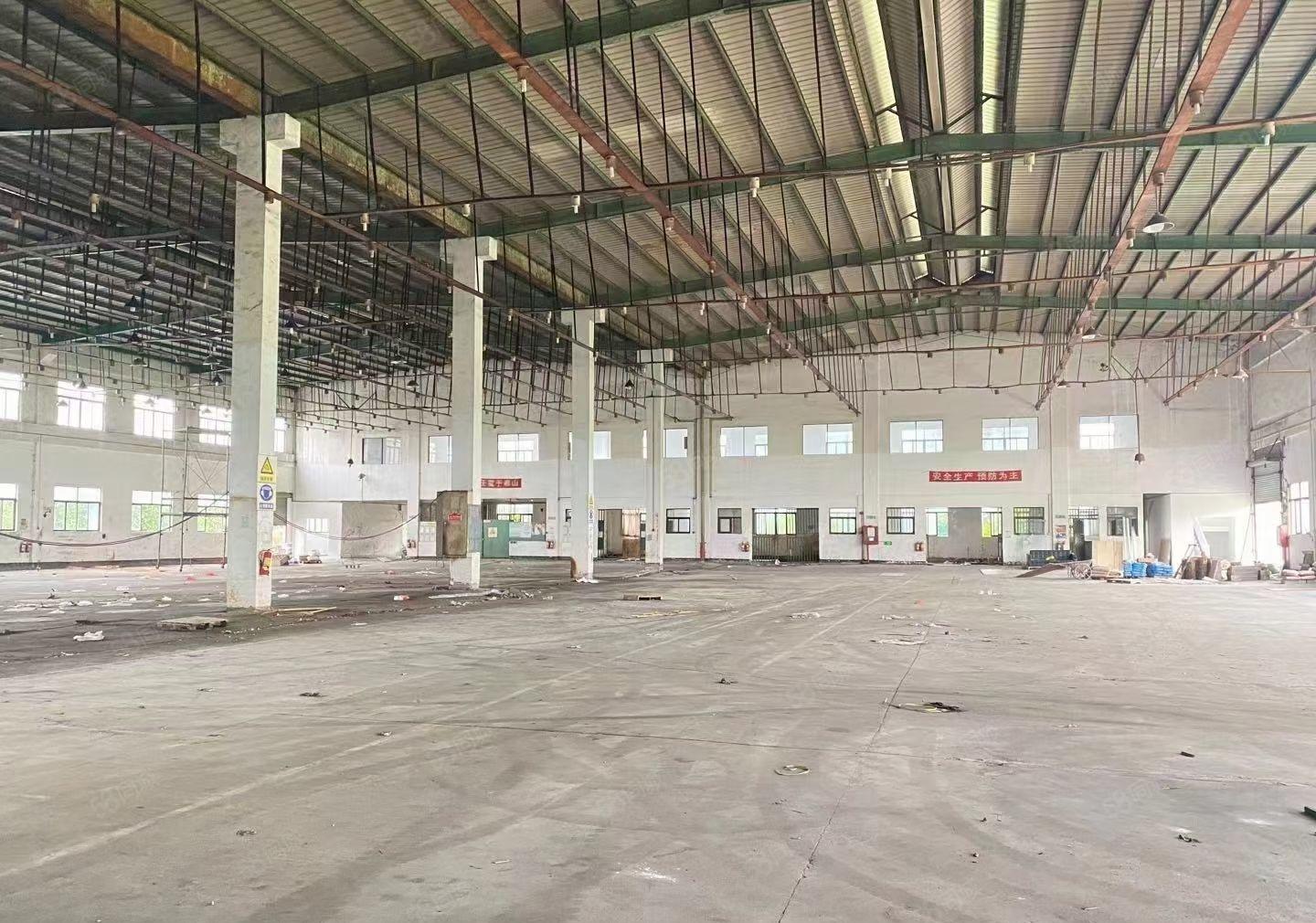 松岗107国道边上出租原房东一楼独门独院6500平