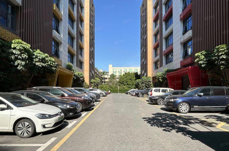 宝安西乡200平方是1300平方厂房出租 原房东1楼仓库出租