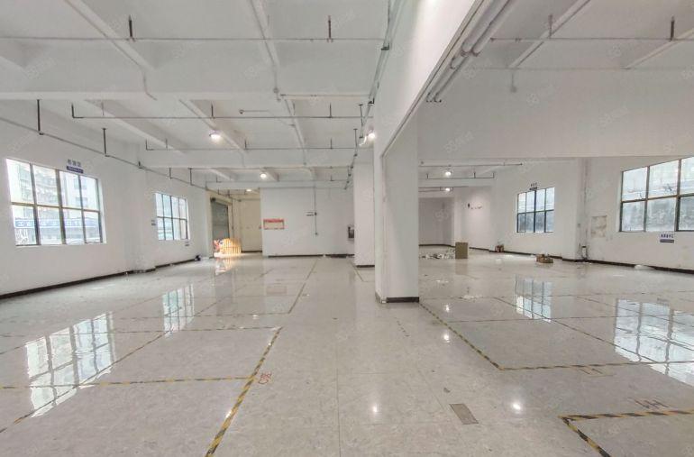 西乡，固戍原房东直租，一楼带装修整层1200厂房，园区形象好