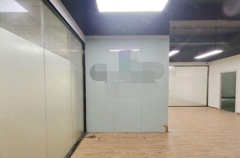 西乡，固戍工业区，楼上带装修410平厂房仓库出租，电商贸易