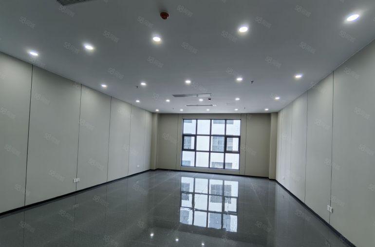 西乡固戍地铁口，整层楼上办公室60起方精装修，拎包使用！