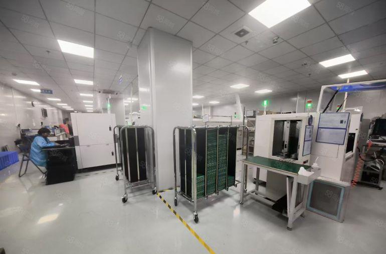 西乡固戍地铁口附近楼上精装修无尘车间600平方租金29可谈