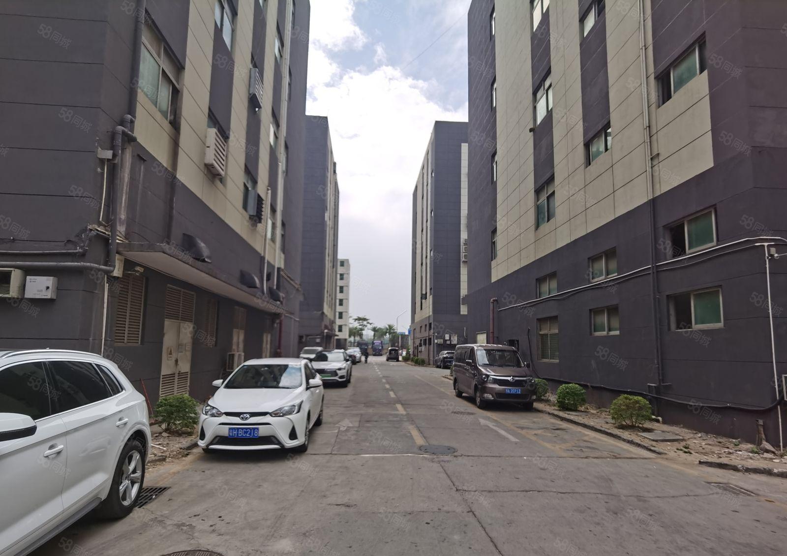 500平方起分租西乡固戍地铁口原房东红本1800厂房出租