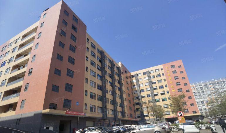 后亭地铁口全新厂房750平，带精装修，不要转让费，3吨大电梯