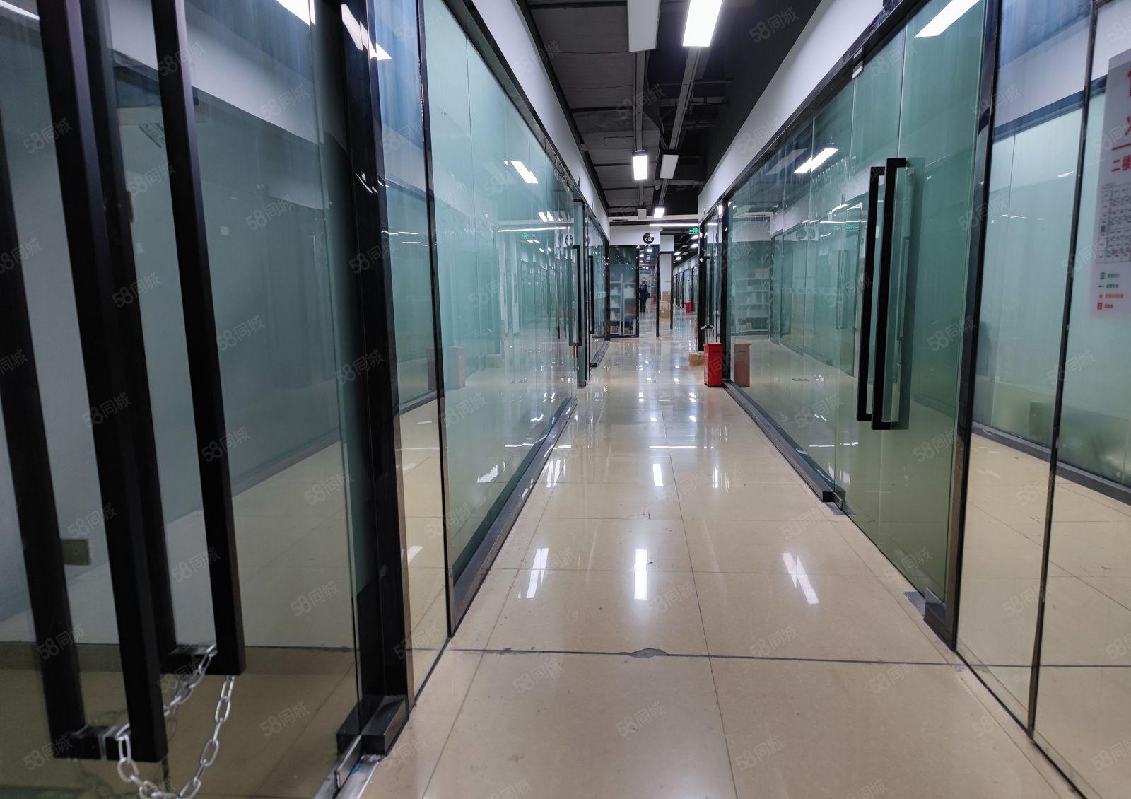 深圳租房福永桥头地铁口附近楼上精装厂房出租价格只要2680