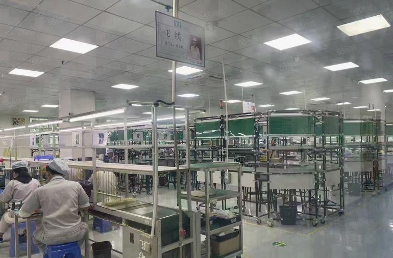 西乡12号地铁口2000平原房东精装修厂房出租