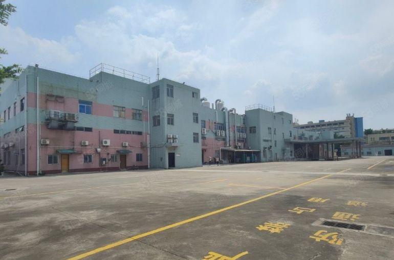 低价沙井大王山一楼900平厂房园区空地大使用率高