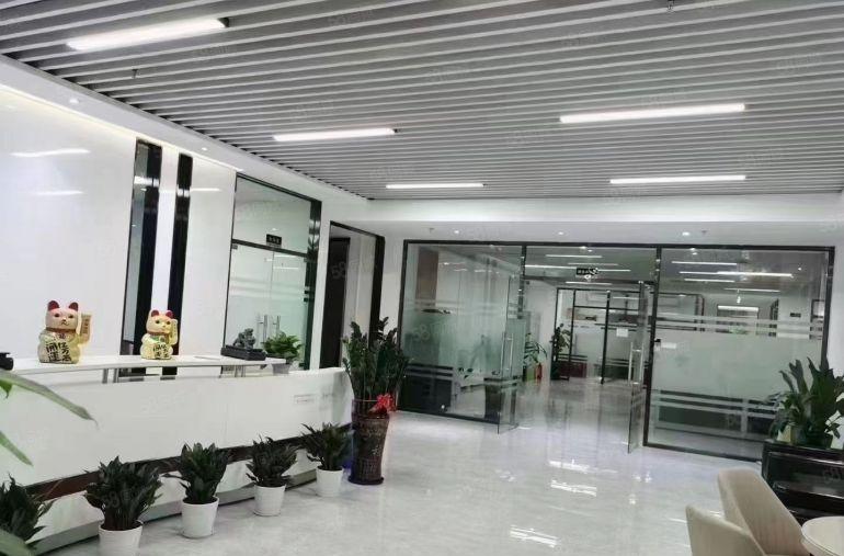 后亭地铁口一手房东厂房出租2楼1500平米豪华装修可分组