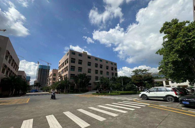 西乡固戍地铁口原房东楼上整层3500平精装修办公研发厂房出租