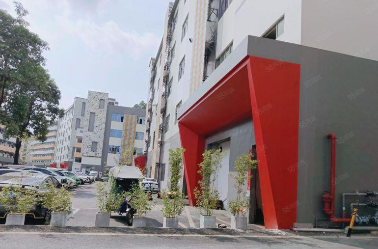 固戌原房东产业园，楼上整层精装修943平728平！无公摊！