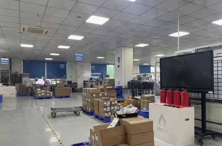 西乡12号地铁口2000平原房东精装修厂房出租