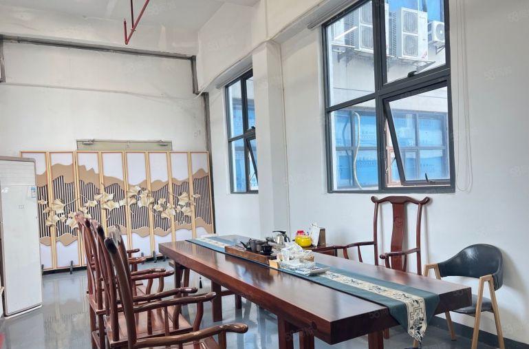 沙井新桥高速口800平带装修低价厂房仓库出租分租 空地大