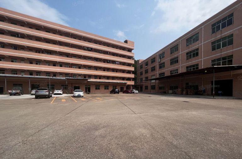 石岩原房东无公摊5000平独门独院仓库厂房出租大小面积可分租