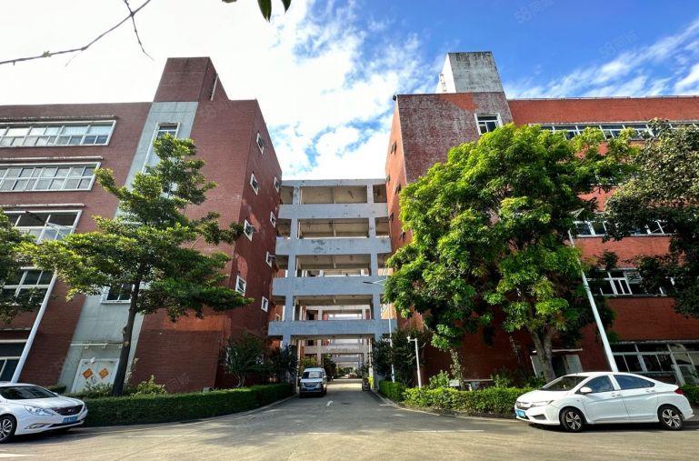 宝安桃花源科技园新出30000平方红本厂房出租科技生产，仓库