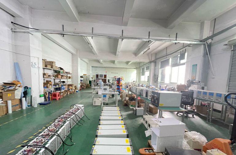 直租！西乡固戍，带装修360平260平厂房出租，带吊机口