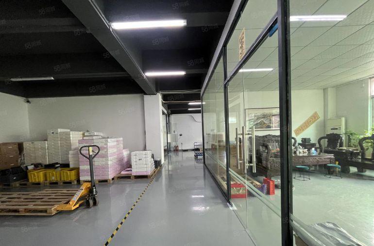 22福起地铁口楼上1000平精装修厂房低价出租仓库出租可分租