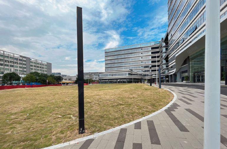 光明厂房出租1500平实际面积出租特价招租高新园区可申请补贴