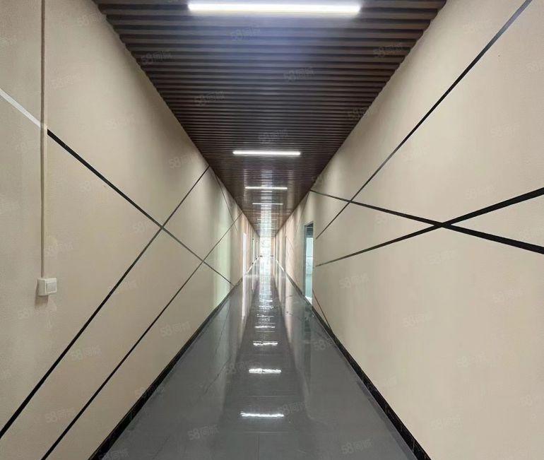 园区整体外墙，内部翻新