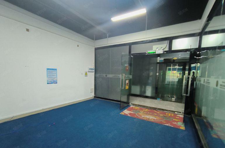 宝安福永403方 单价25 租厂房出租写字楼 带装修有隔间