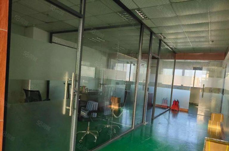 松岗塘下涌附近大型园区二楼800平带装修厂房出租，原房东直租