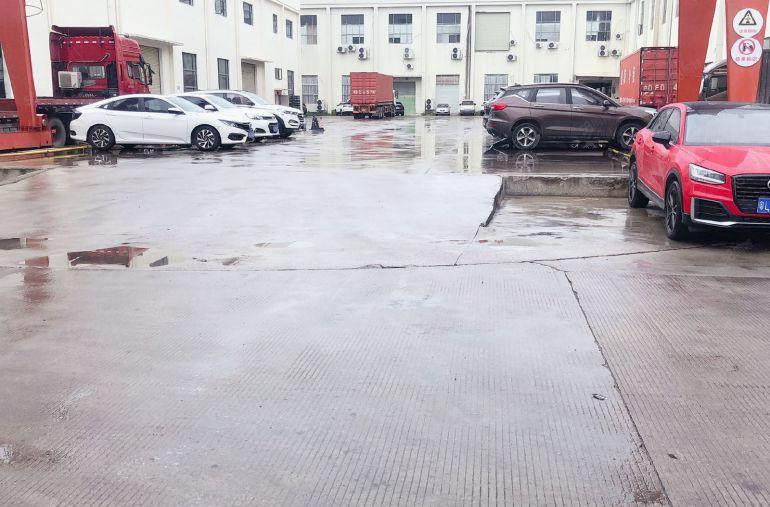 1500平起租共5500平米楼上简单装修厂房下个月空出能早定