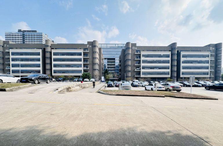 石岩塘头原房东工业园厂房仓库300到3000平出租车位充足