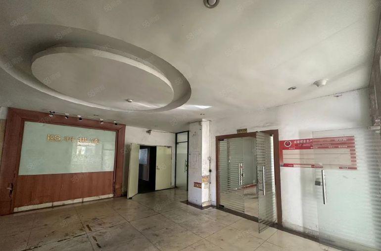 原房东 西乡固戍正规工业园区厂房1370平出租