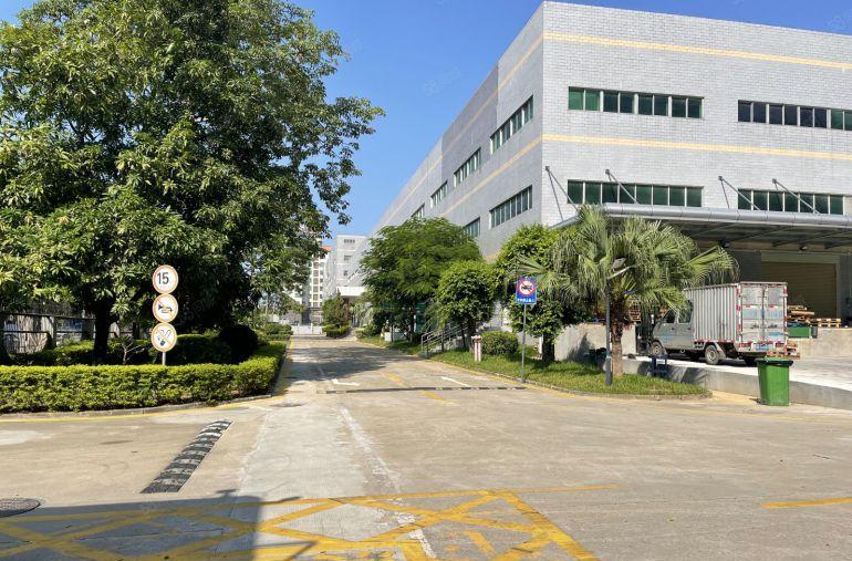 沙井马安山原房东一楼300平方起租仓库厂房超大空地带卸货平台