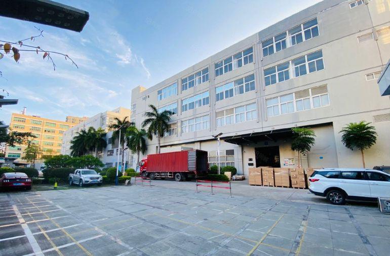 石岩原房东红本花园厂房共1万平出租500平起租无公摊