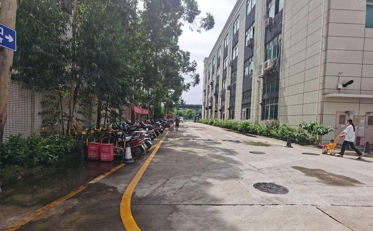 福永地铁口楼上300平精装修厂房出租